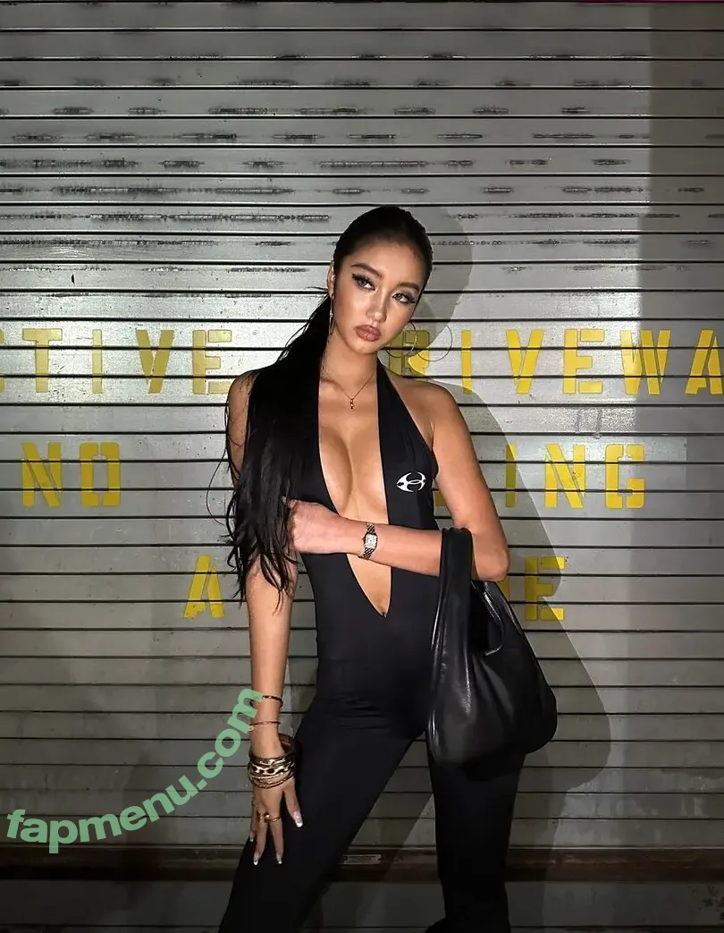 nopearii nude photo #0481 (Ari / noeeeliiiiia)