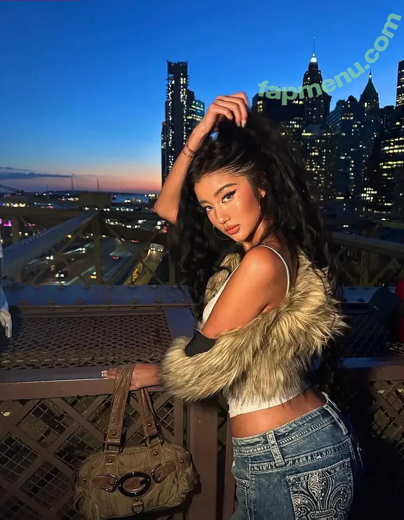 nopearii nude photo #0500 (Ari / noeeeliiiiia)