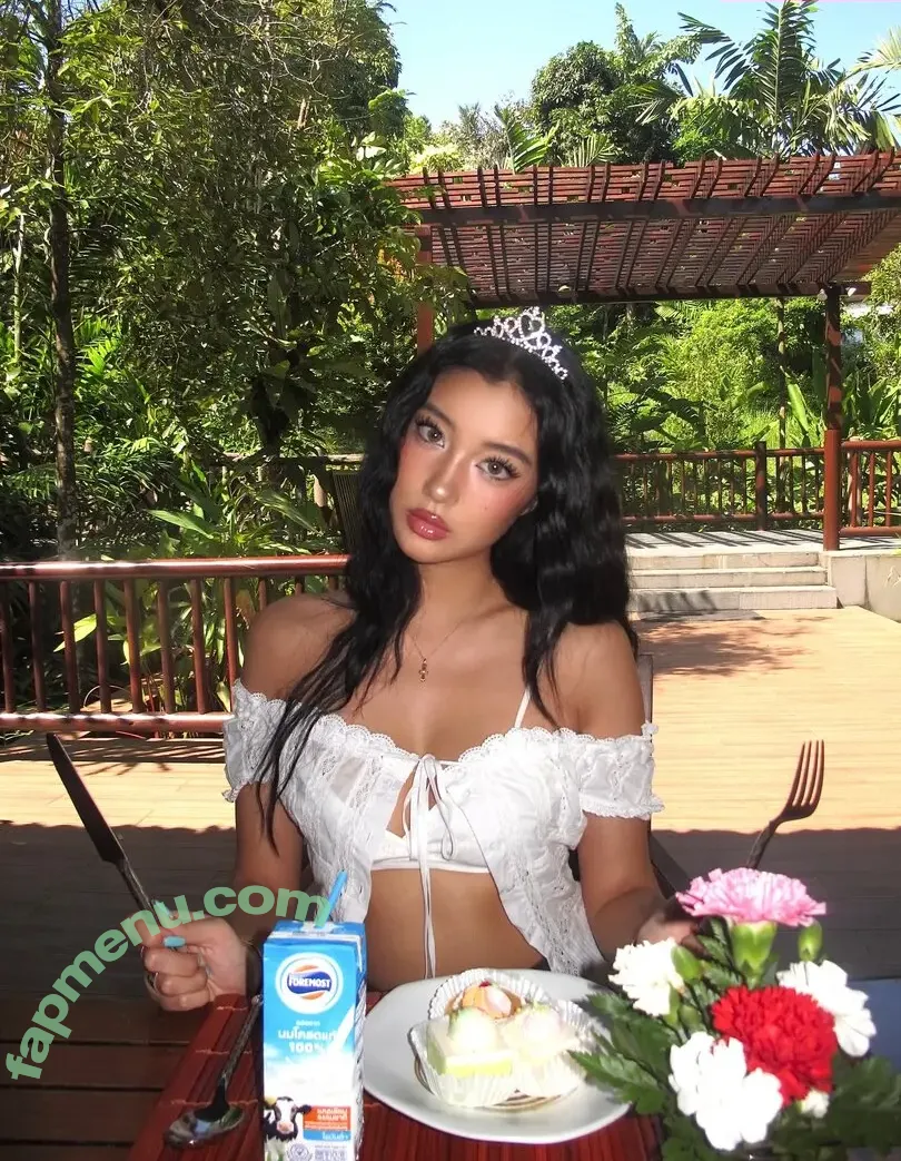 nopearii nude photo #0521 (Ari / noeeeliiiiia)