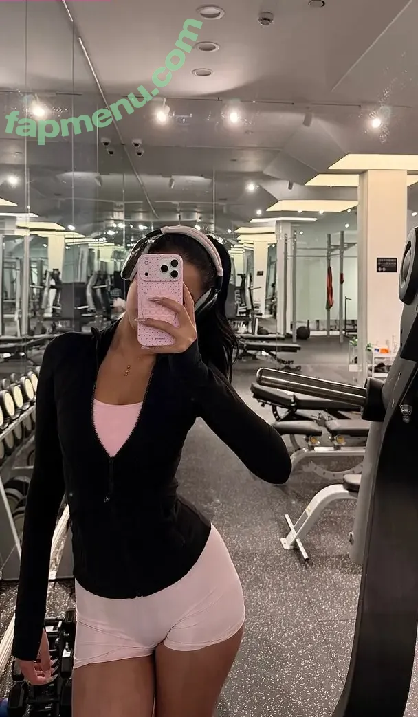 nopearii nude photo #0530 (Ari / noeeeliiiiia)