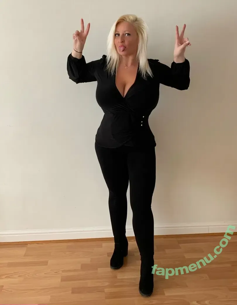 Noprobsju nude photo #0028 (Noprobsju)