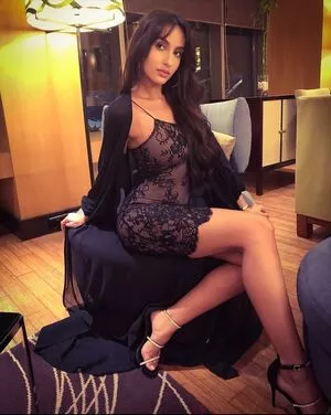 Nora Fatehi / norafatehi nude photo #0022