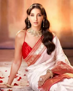 Nora Fatehi / norafatehi nude photo #0060