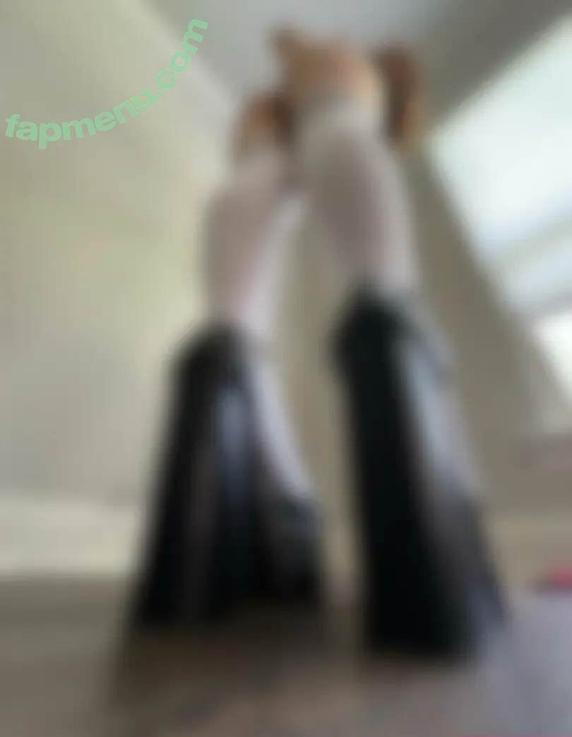 noraknows nude photo #0014 (noraknows_adventureseries)