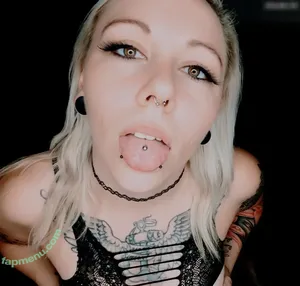  nude photo #0001