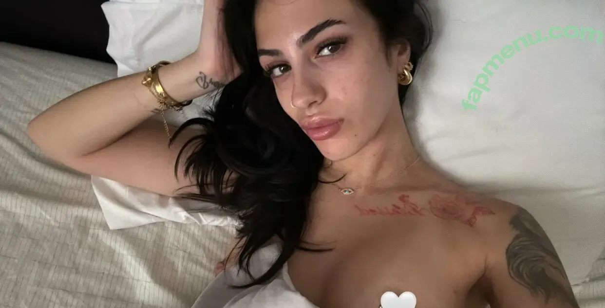 norawubz nude photo #0012 (norawubz)