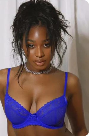 Normani / normani.sasha nude photo #0008