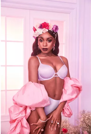 Normani / normani.sasha nude photo #0018