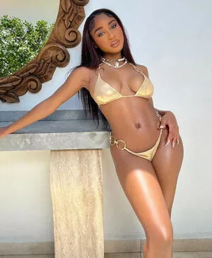 Normani / normani.sasha nude photo #0041