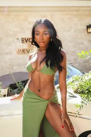 Normani / normani.sasha nude photo #0112