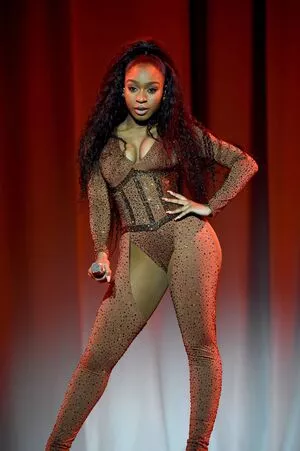 Normani / normani.sasha nude photo #0154