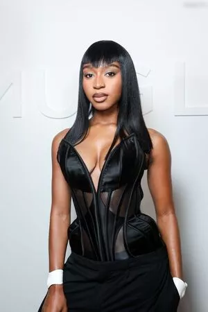 Normani / normani.sasha nude photo #0443