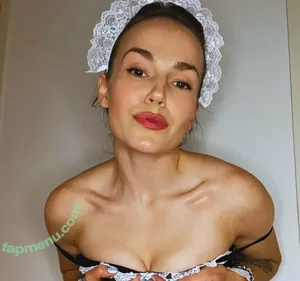  nude photo #0002