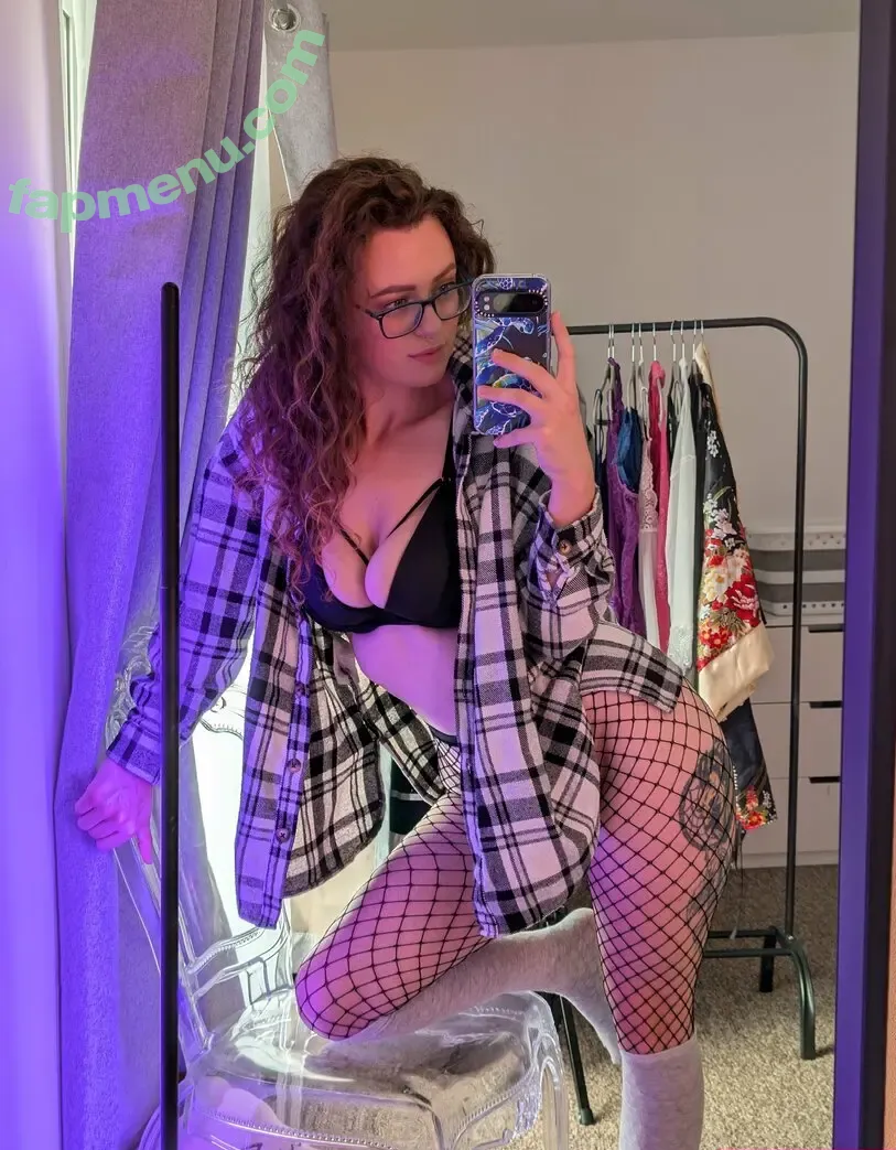 northernfoxx nude photo #0007 (northernfoxx)