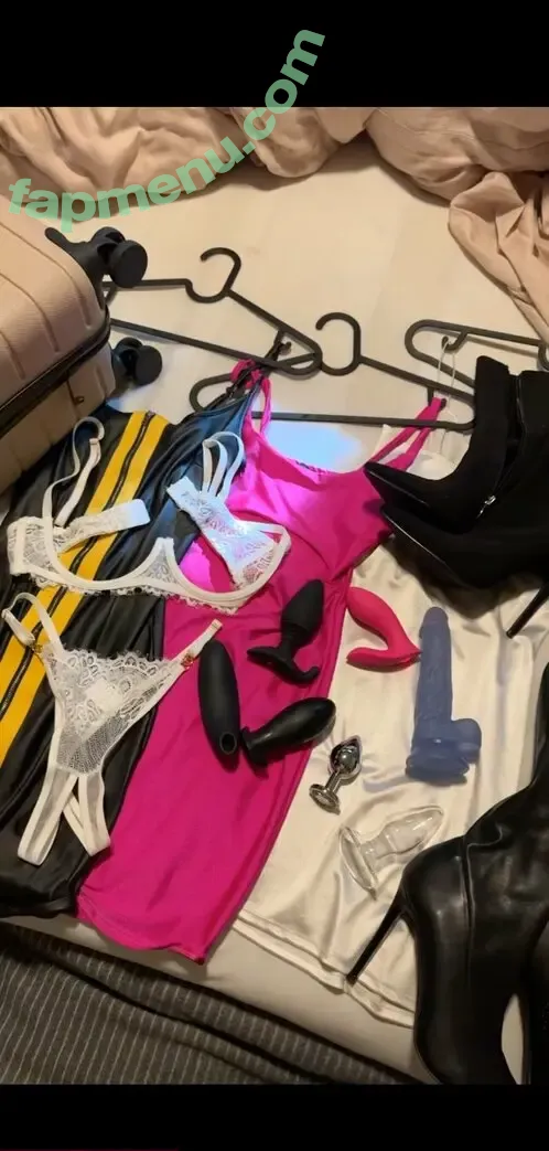 norwegianhotwifey nude photo #0170 (Norwegianhotwife / emmakrokdal)