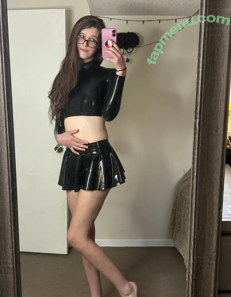 Not_roxyroad nude photo #0011 (Not_roxyroad)