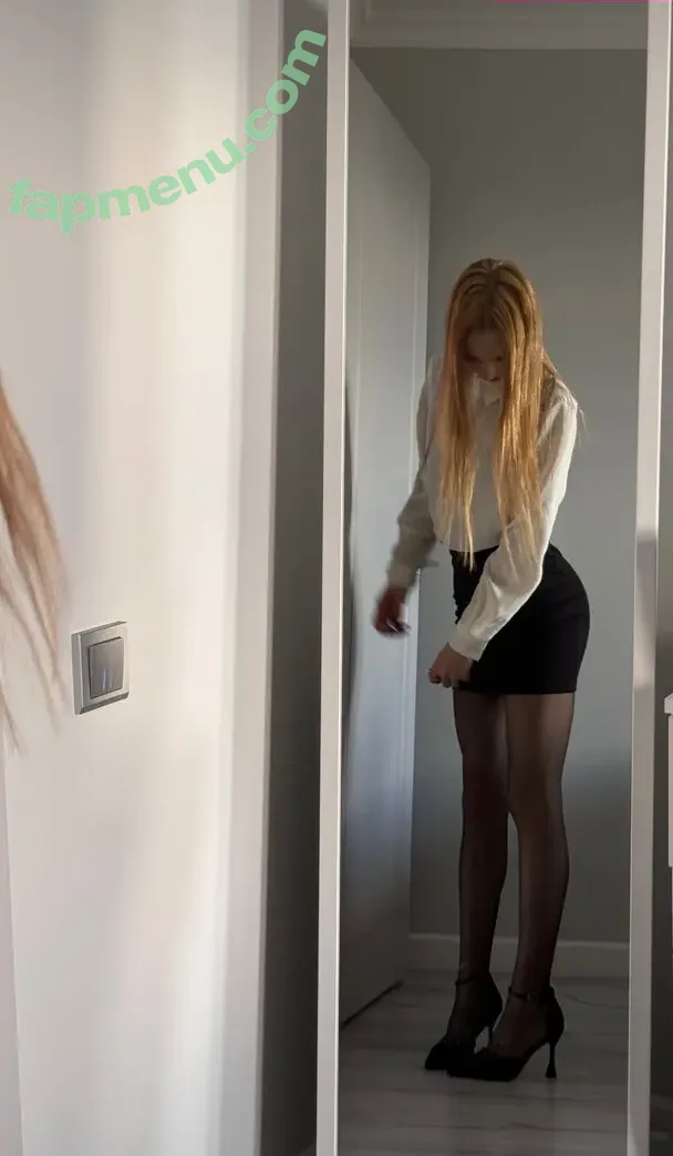 not_so_good_wife nude photo #0110 (NotThatGoodwife / marharytay)