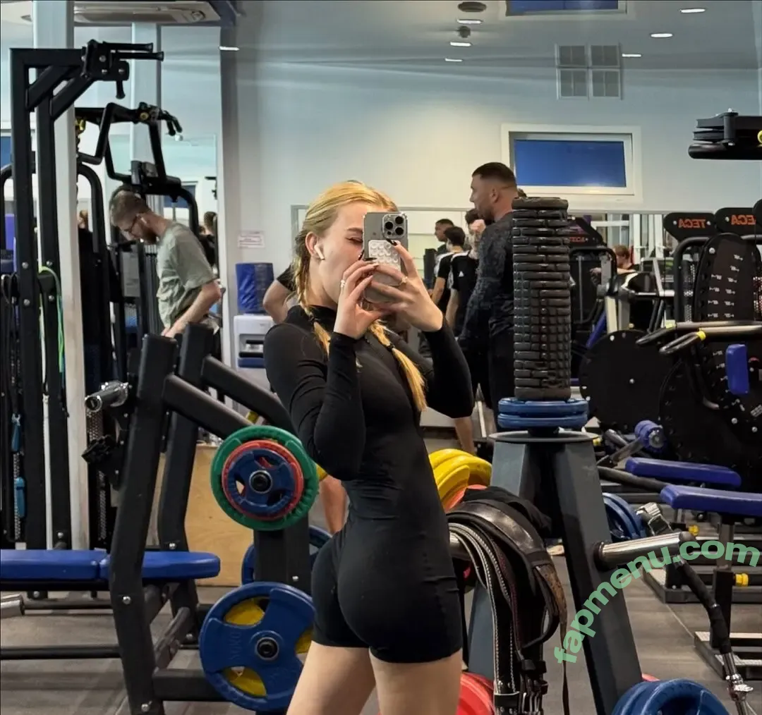 not_so_good_wife nude photo #0127 (NotThatGoodwife / marharytay)