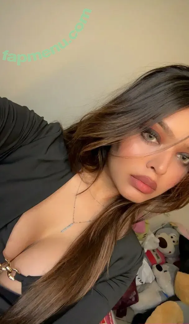 not.so_shy nude photo #0010 (not.so_shyy / sailee dahate / shy_lii)