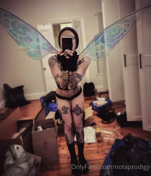 Notaprodigy nude photo #0122