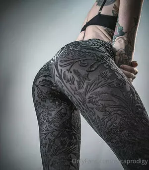 Notaprodigy nude photo #0133