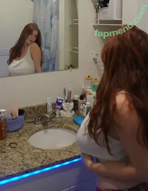 notemilyb / Emilybarch / notemily.oliver nude photo #0259