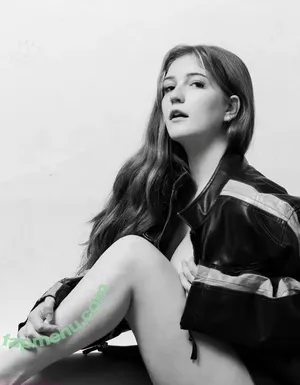 notemilyb / Emilybarch / notemily.oliver nude photo #0306