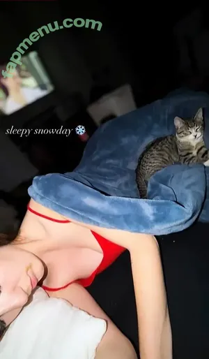 notemilyb / Emilybarch / notemily.oliver nude photo #0313