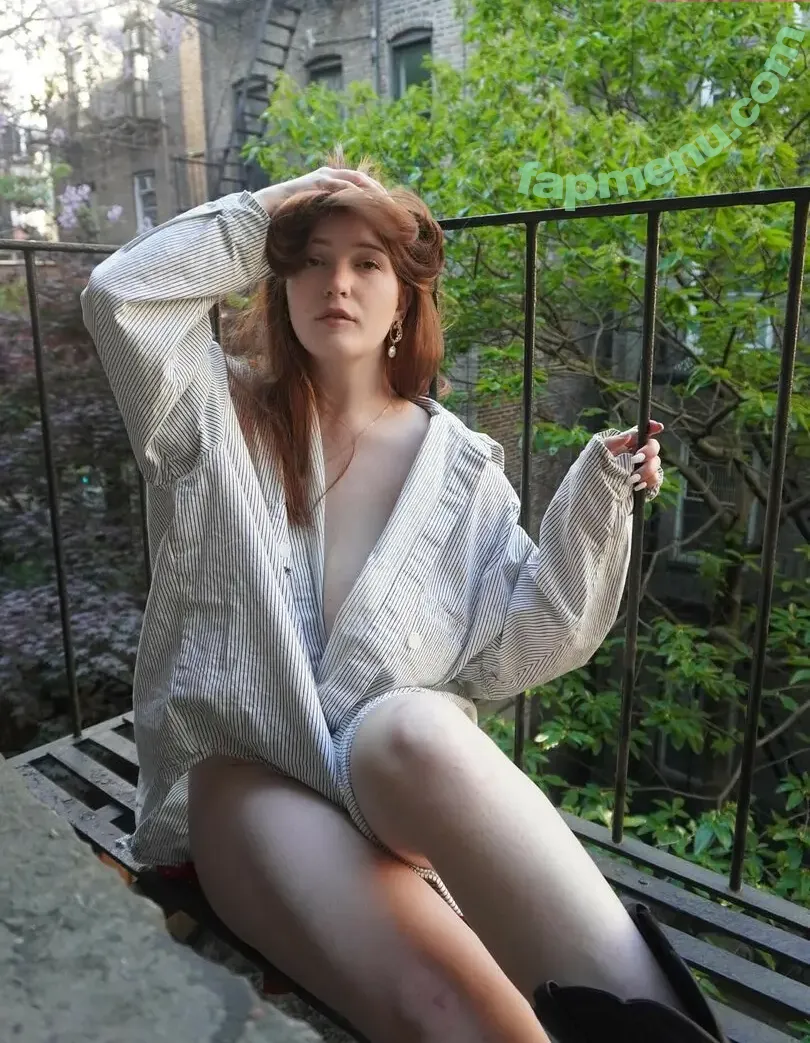 notemilyb nude photo #0232 (Emilybarch / notemily.oliver)