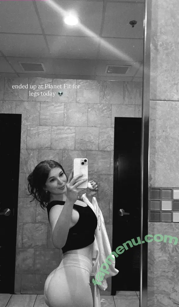 notemilyb nude photo #0243 (Emilybarch / notemily.oliver)