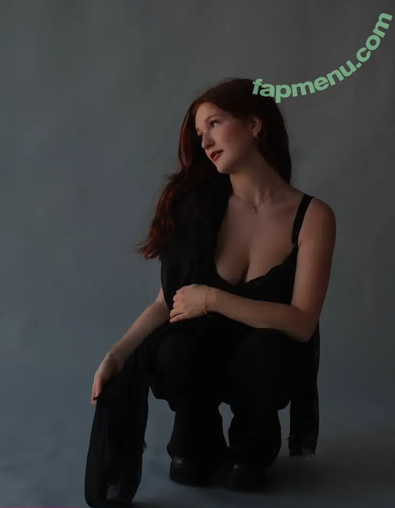 notemilyb nude photo #0327 (Emilybarch / notemily.oliver)