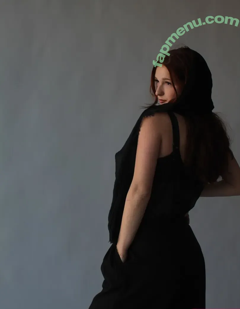 notemilyb nude photo #0328 (Emilybarch / notemily.oliver)