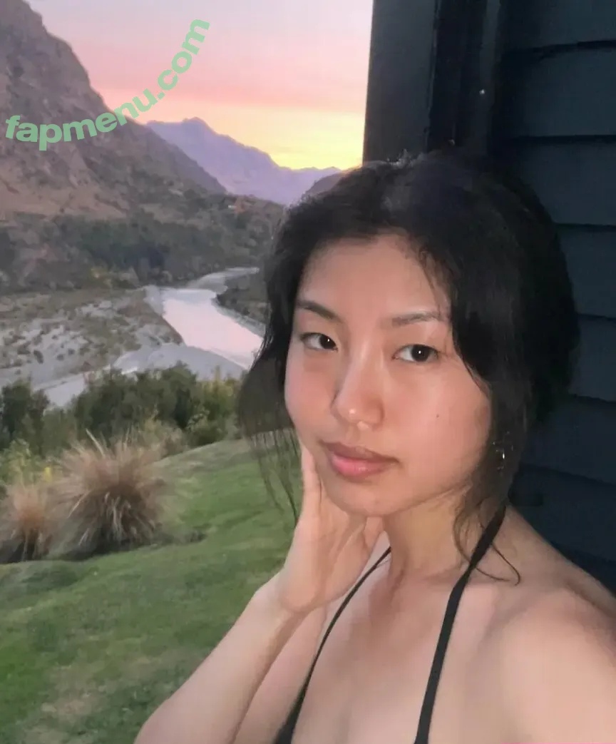 Notevenemily nude photo #0075 (stillnotemily)