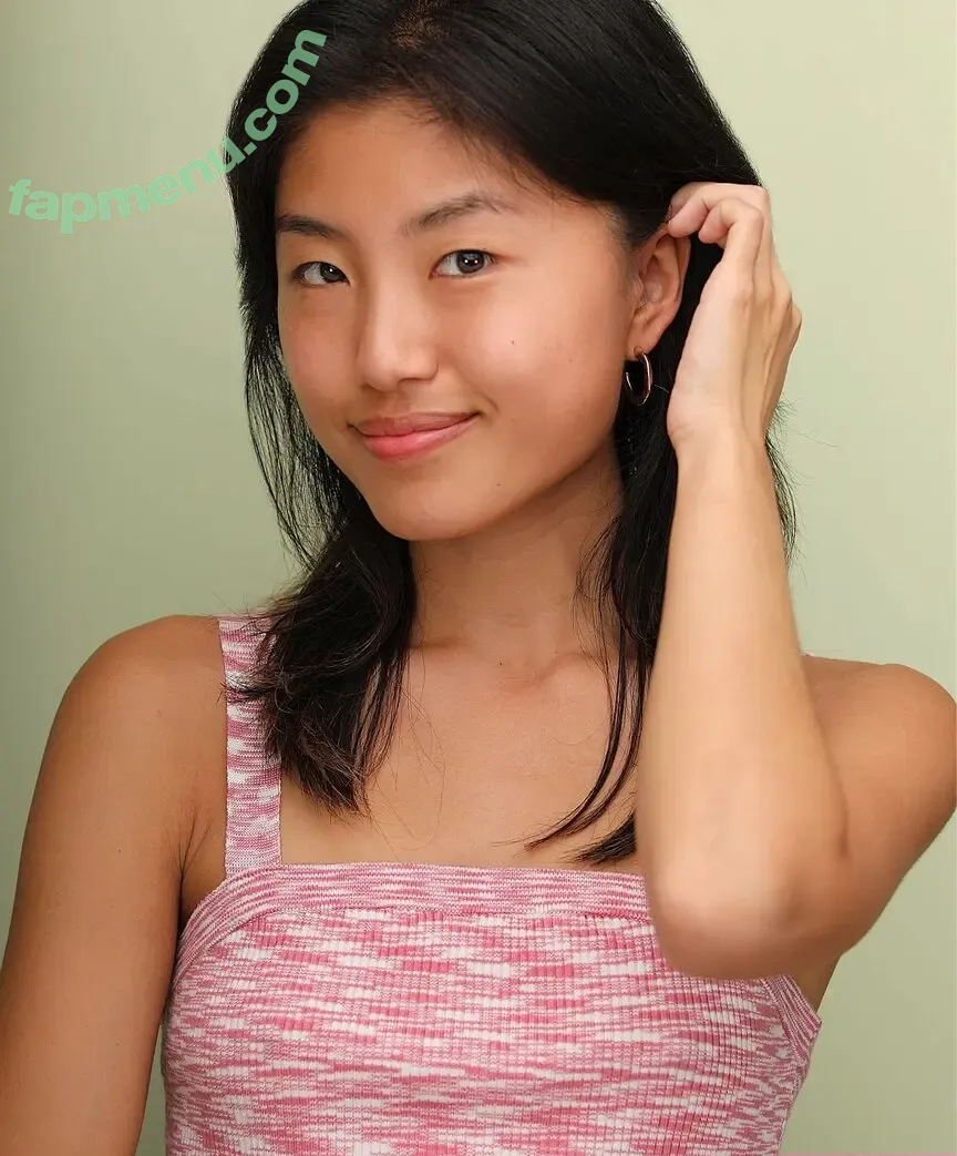 Notevenemily nude photo #0080 (stillnotemily)