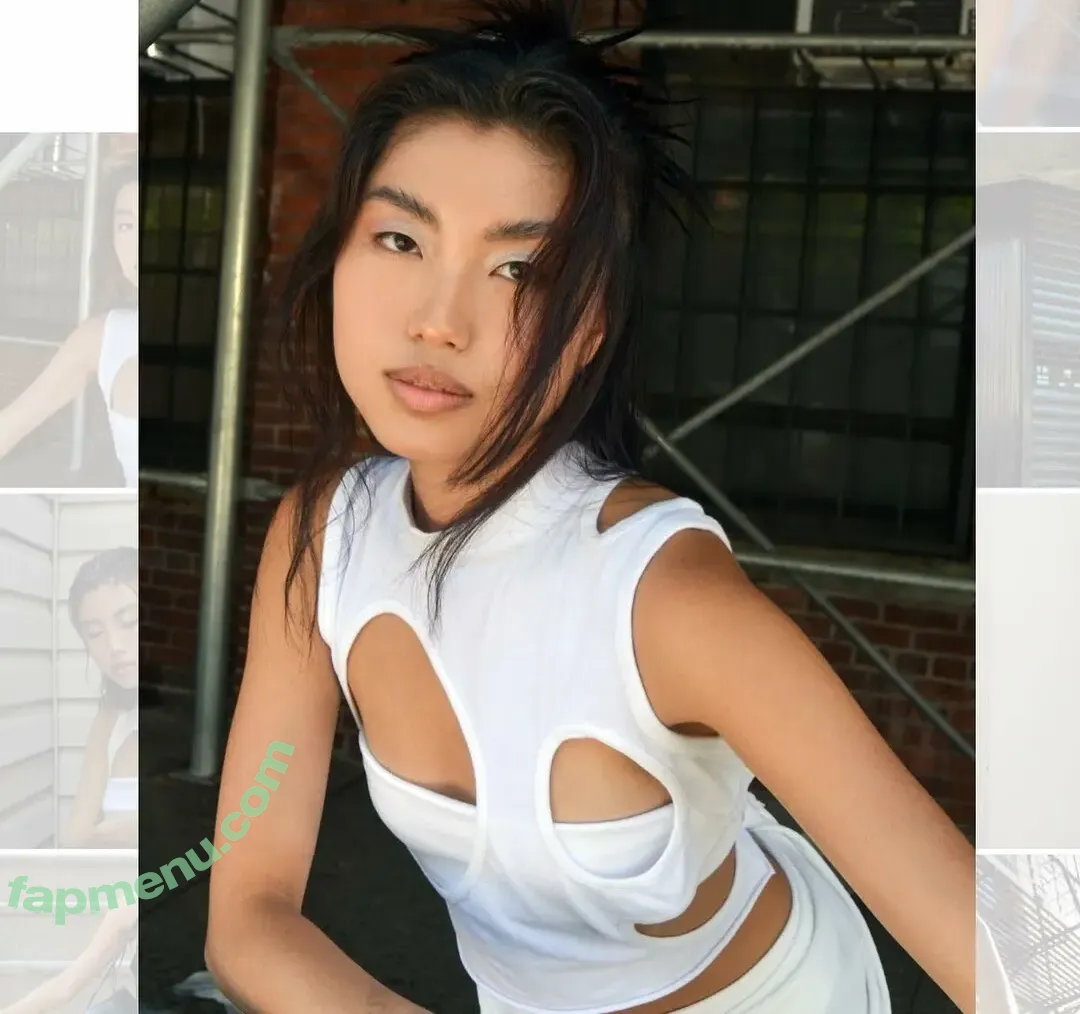 Notevenemily nude photo #0090 (stillnotemily)