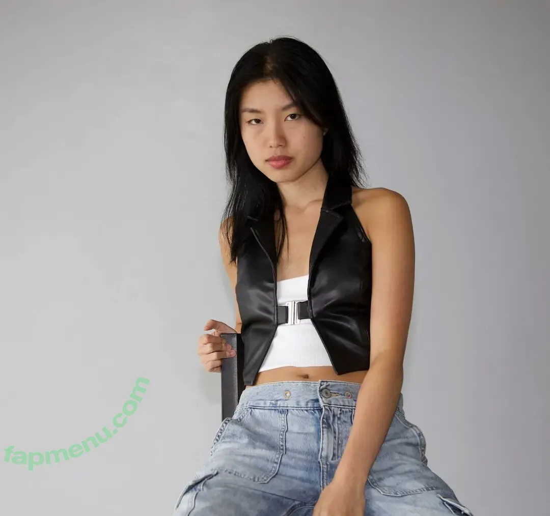 Notevenemily nude photo #0107 (stillnotemily)