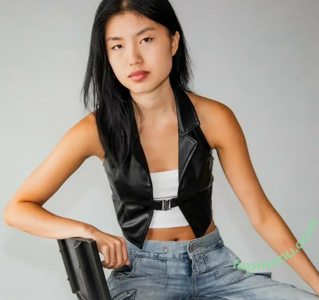 Notevenemily nude photo #0113 (stillnotemily)