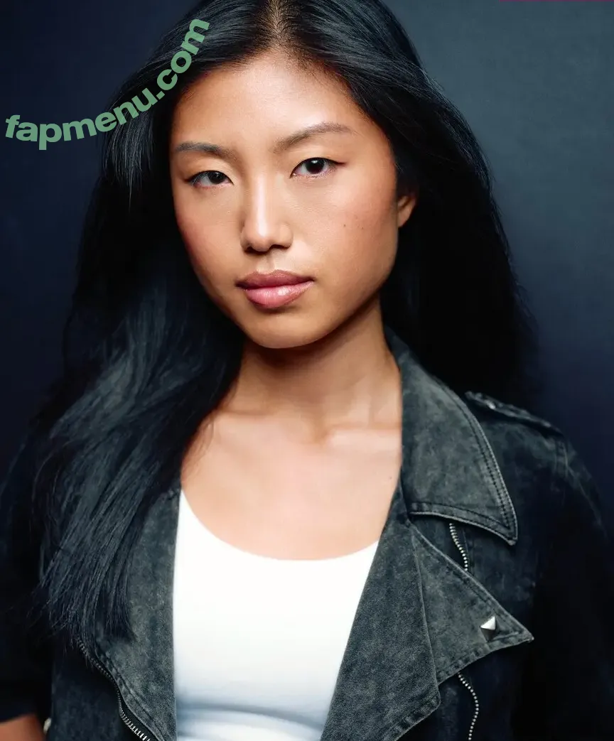 Notevenemily nude photo #0128 (stillnotemily)