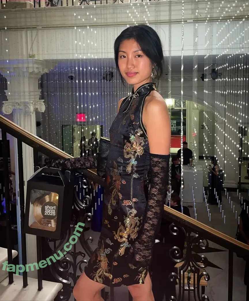 Notevenemily nude photo #0134 (stillnotemily)