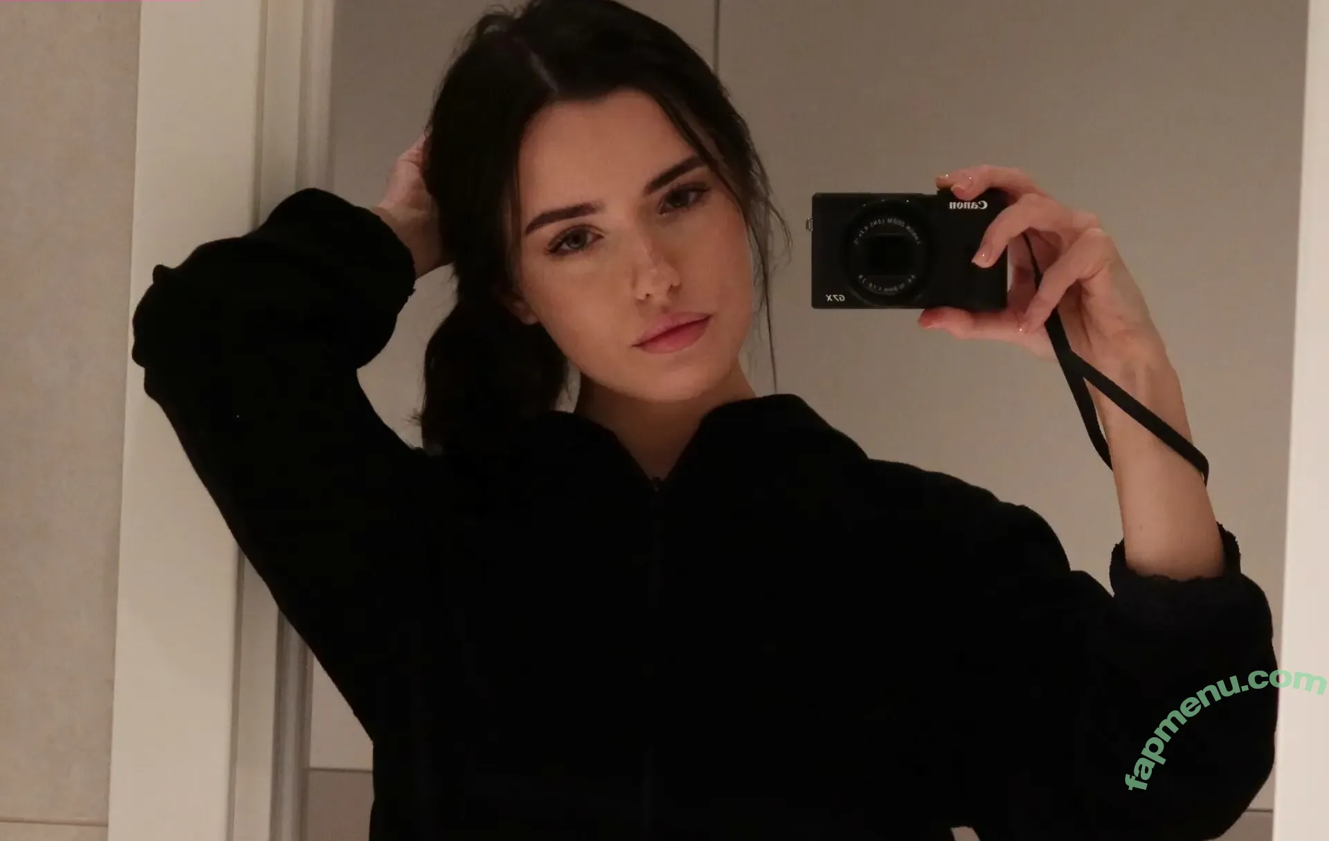 notevuushka nude photo #0002 (notevuushka)