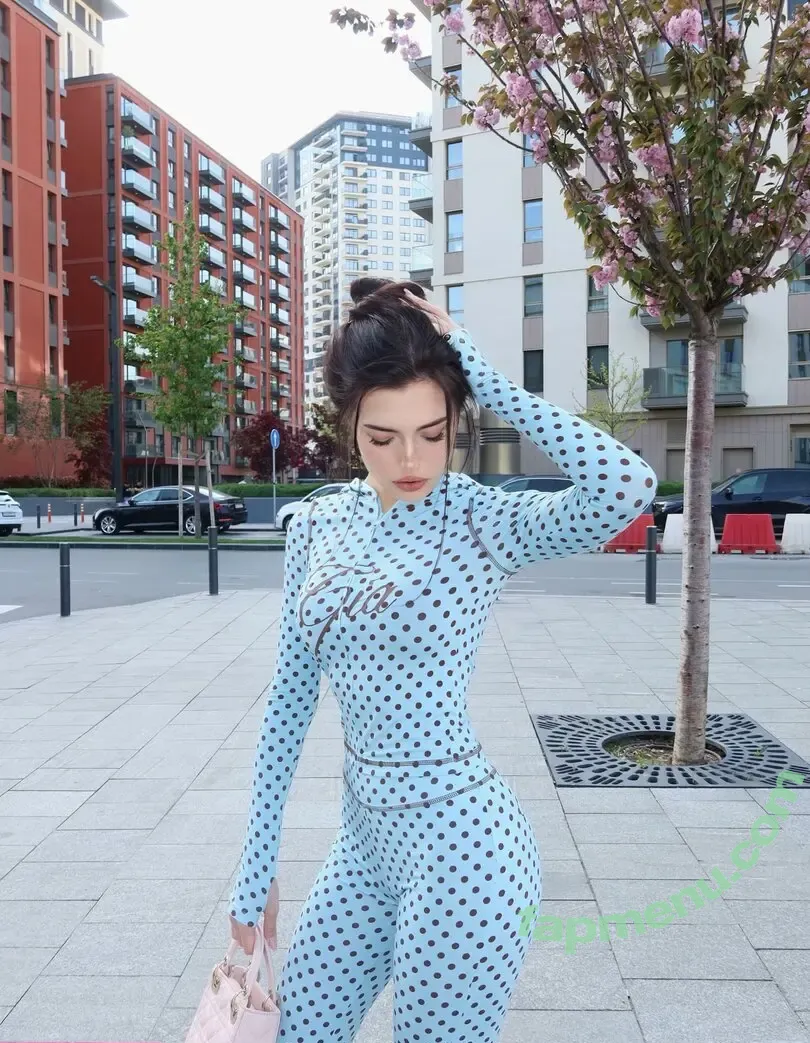 notevuushka голая photo #0024 (notevuushka)