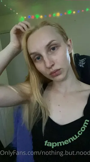 nothing.but.noodz / nothinbutnoodspasta nude photo #0001