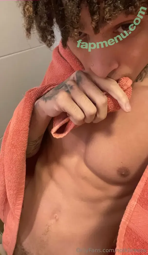 notkbreezo nude photo #0002 (notkbreezo)
