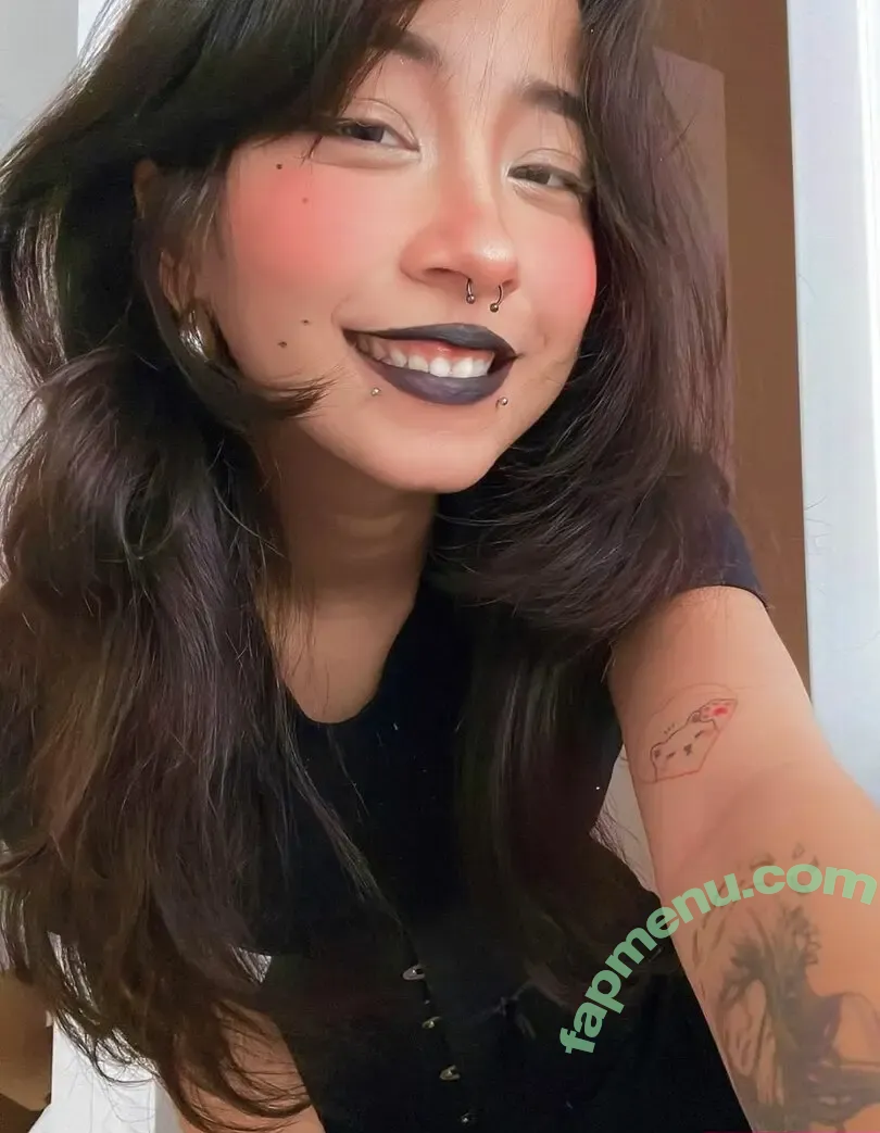 notLisanna nude photo #0076 (luciannaaaa)