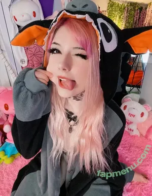 notmeggii / meggiicosplay nude photo #0054