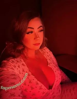 Notsaavy / notsavvy / saavyY nude photo #0155