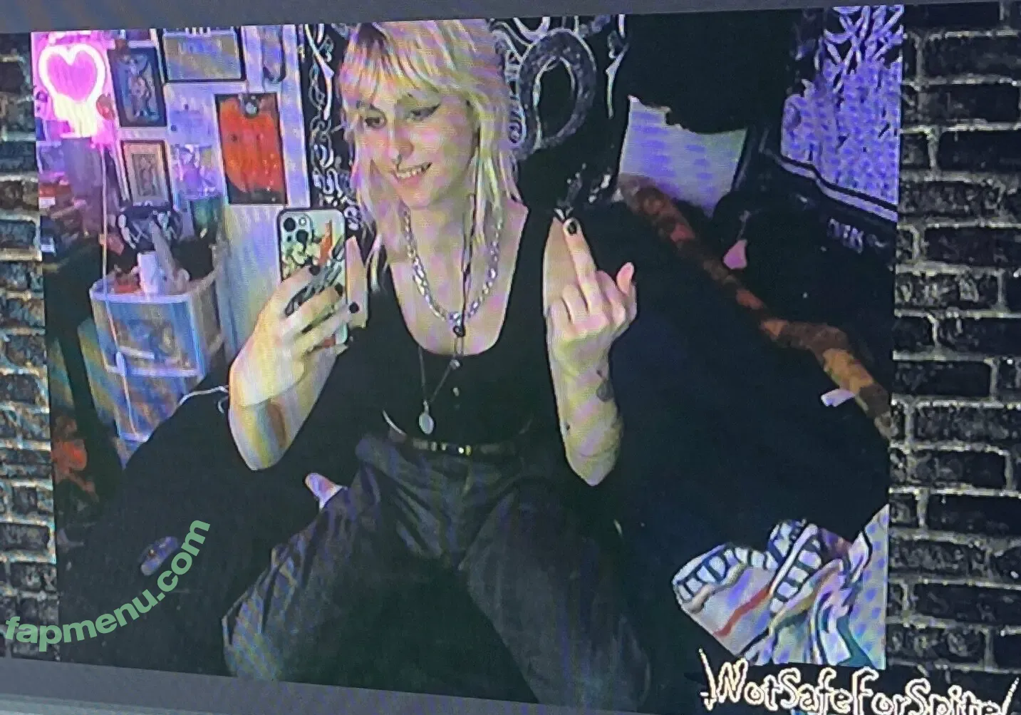 notsafeforspite nude photo #0094 (LiquidGoth / notsafeforself)