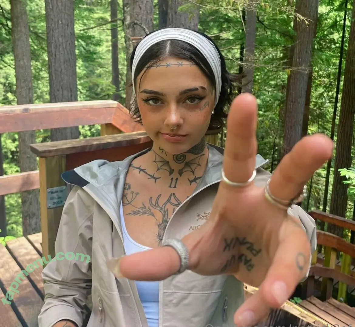 Notsick3 nude photo #0006 (Keaton Belle / supersick3)