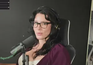 Notsoerudite nude