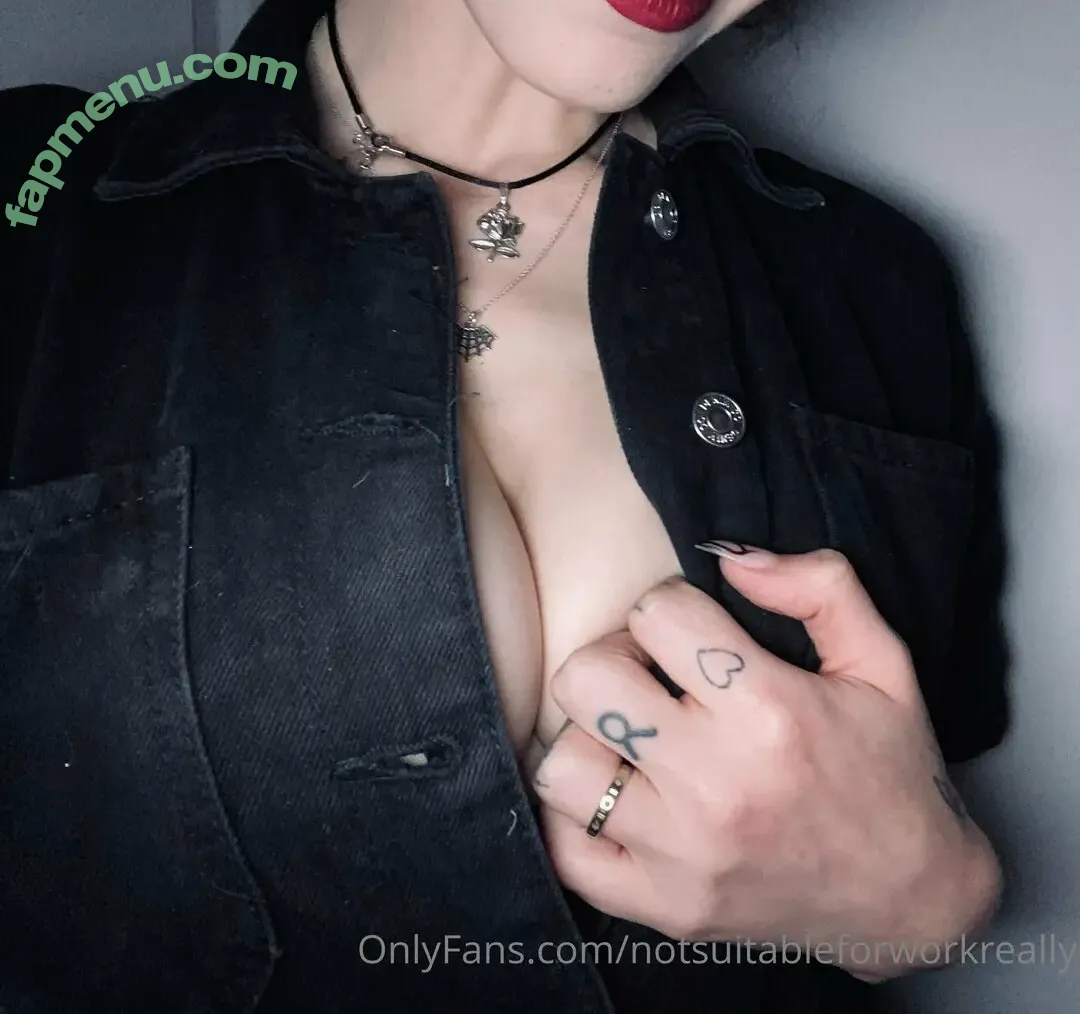 notsuitableforworkreally nude photo #0003 (sammie_walker_)